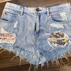 Garage festival shorts size 7